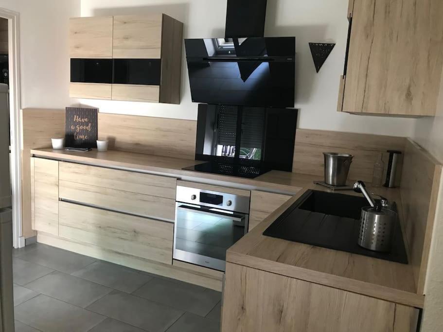 Appartement Avec Terrasse Centre De La Bastide قرقشونه المظهر الخارجي الصورة